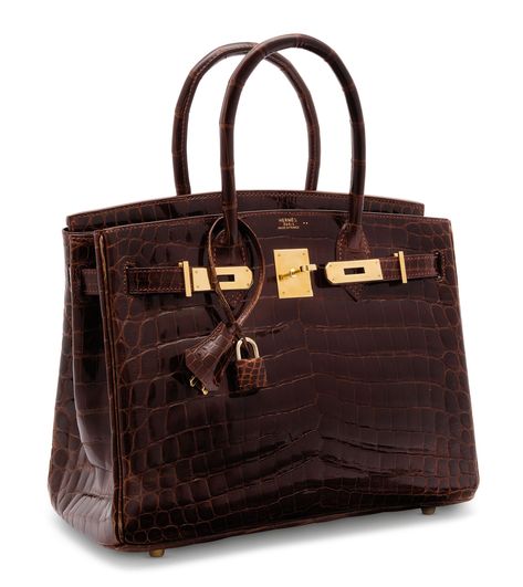 The Evolution of Luxury Accessories: Bags, Shoes, and Beyond 6 a8d93bbb4b5eec111277bacf426af2d6