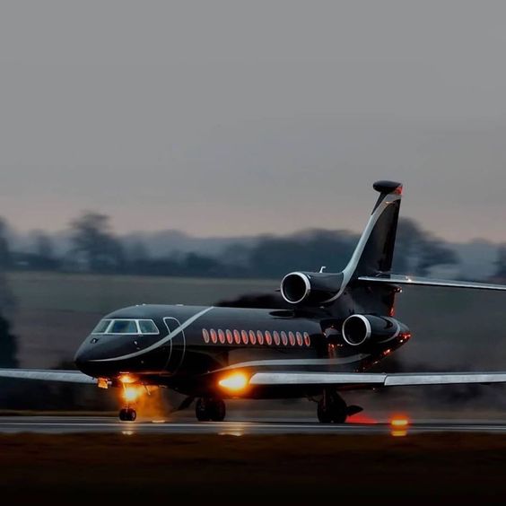 Private Jet Experience: The Role of Technology 4 Private Jet