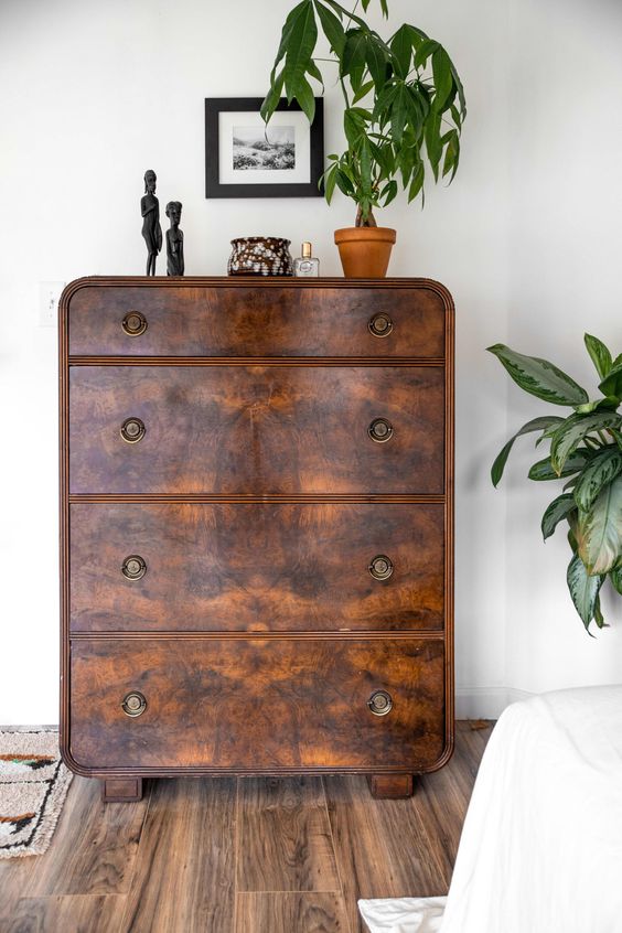 The charm of Vintage Furniture: Unleash Timeless Elegance 2 Furniture
