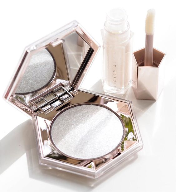 Diamond-Infused Beauty Products: The Pinnacle of Opulence 2 diamond-infused