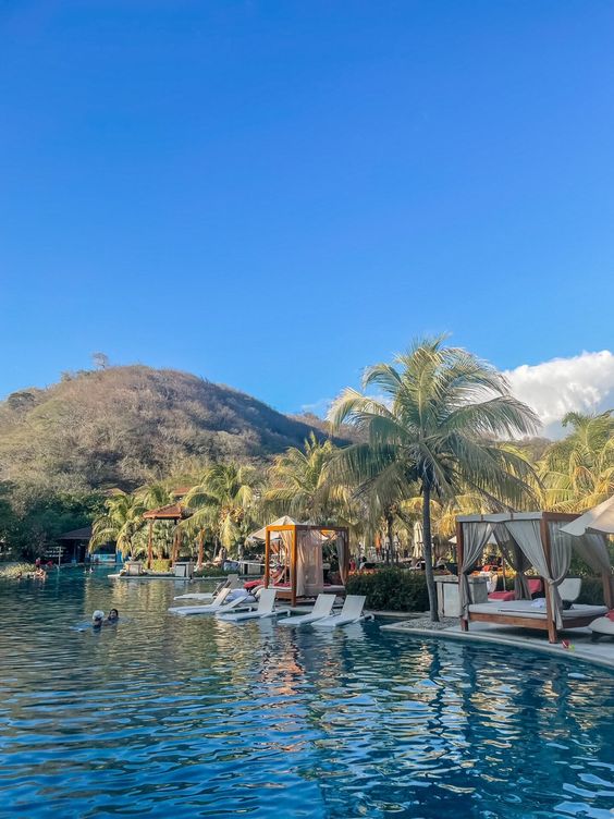 Embarking on Extravagant Honeymoon Journeys 3 Honeymoon