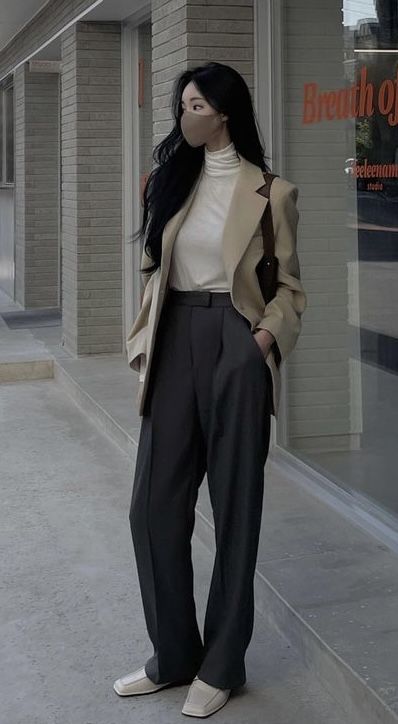 Timeless Elegance: Exploring Classic Pieces from Luxury Fashion Icons 5 fashion icons